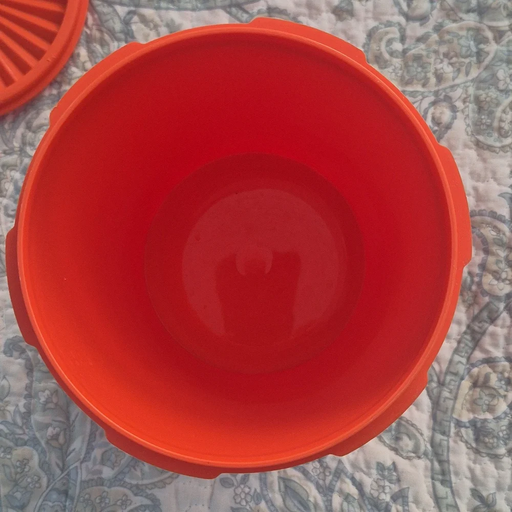 Tupperware Vintage Orange Canister, 6 3/4 Inches Tall, Good Condition